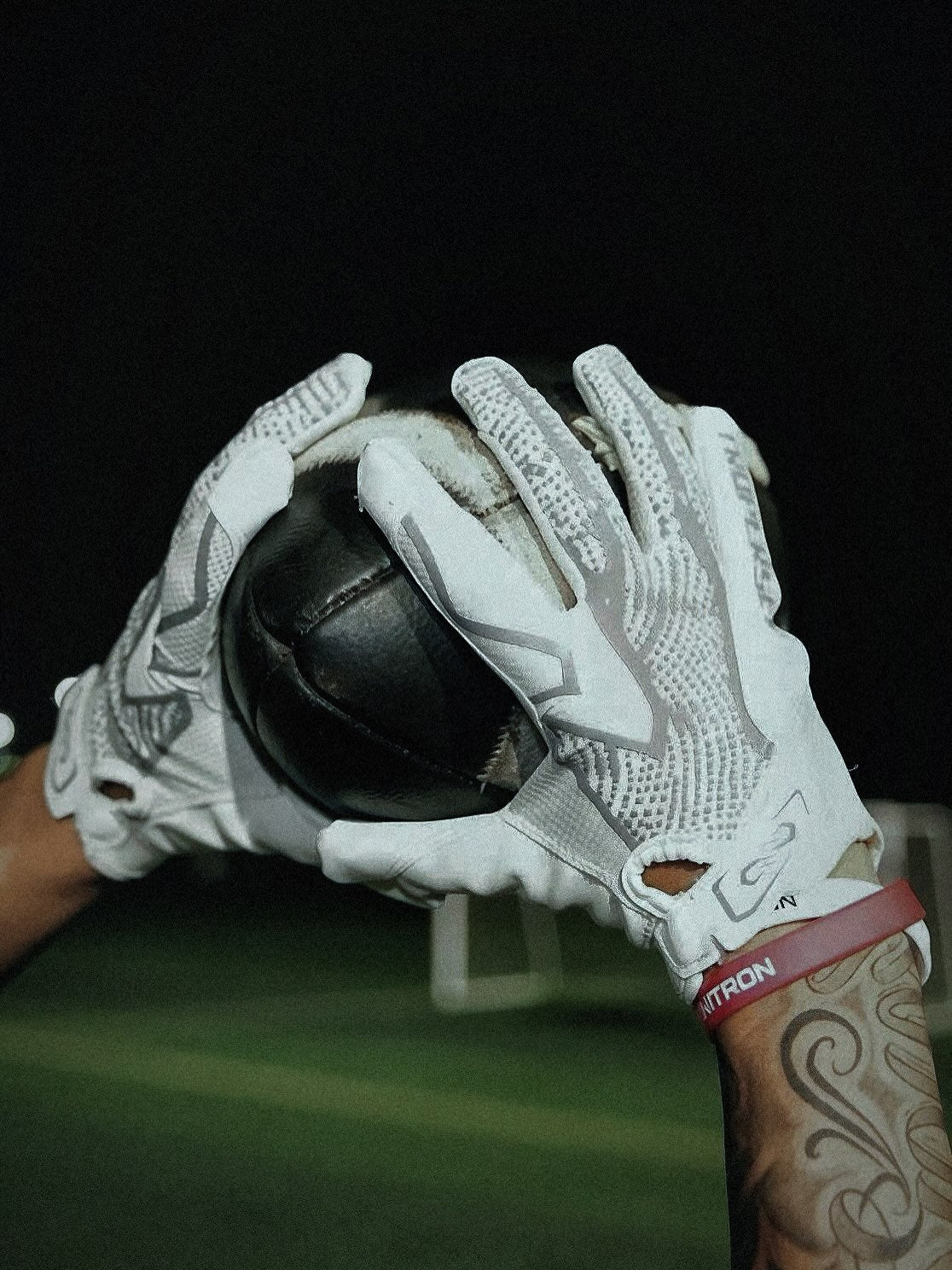 TROPERSEE GMD Game Day Football Gloves White